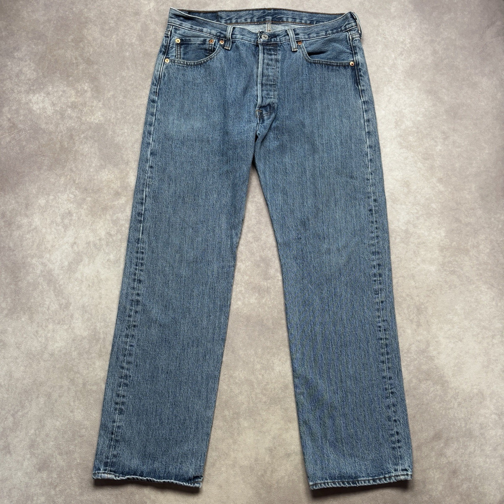 Levi's 501 Original Fit Jeans Men's W34 L30 Medium Wash Button Fly Denim 34x30